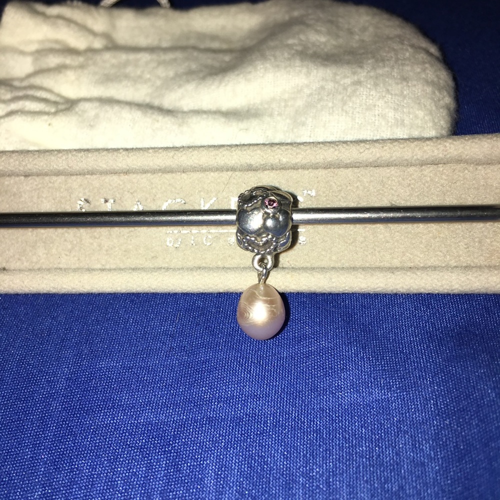 Pandora pink pearl dangle/with rhodolite stones