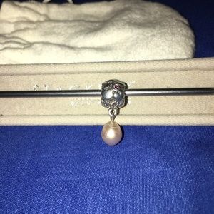 Pandora pink pearl dangle/with rhodolite stones