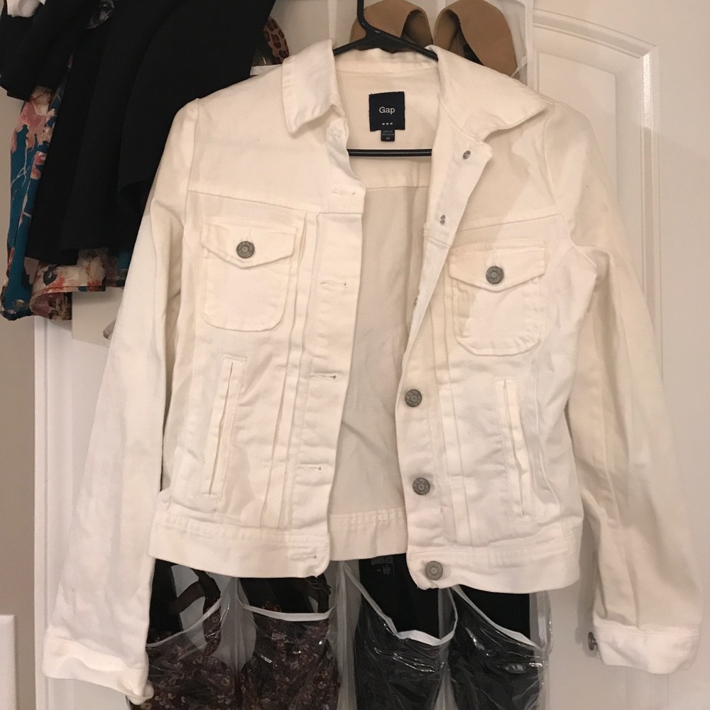 Xs Gap white JEAN jacket