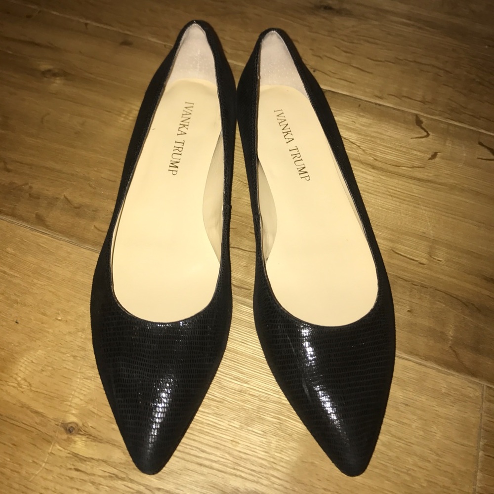 Black Ivanka Trump flats