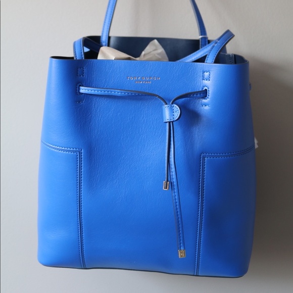Tory Burch Handbags - Tory Burch Bucket Bag