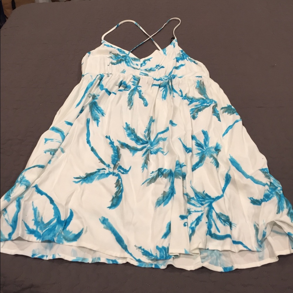 Very cute summer dress!