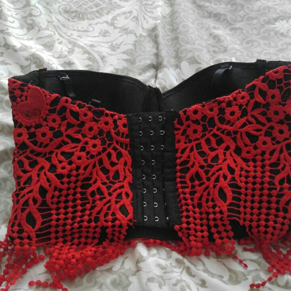 Embroidered​ top - Picture 2 of 2