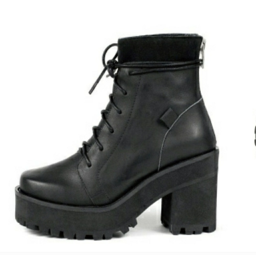 Unif Reverb Boots