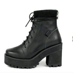 Unif Reverb Boots