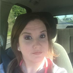 Meet your Posher, Deedee