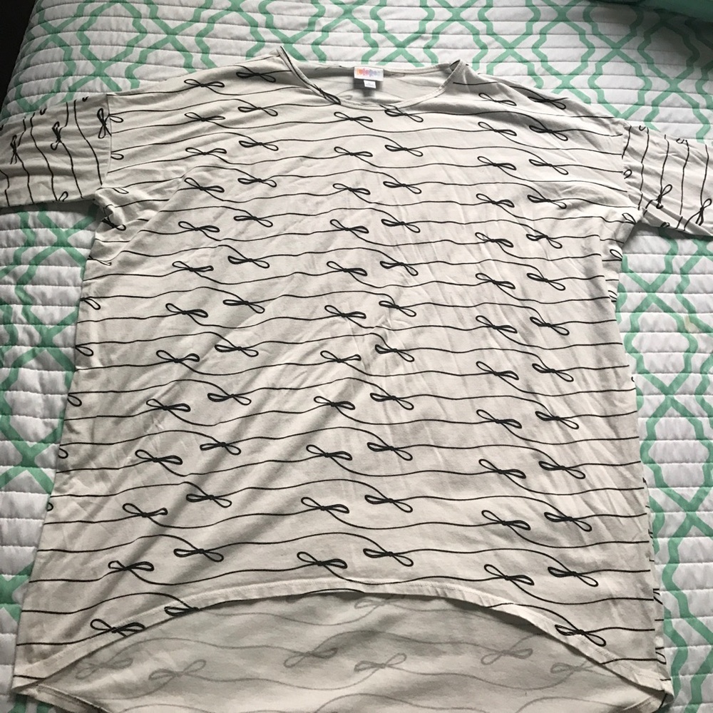 LulaRoe Irma Tee