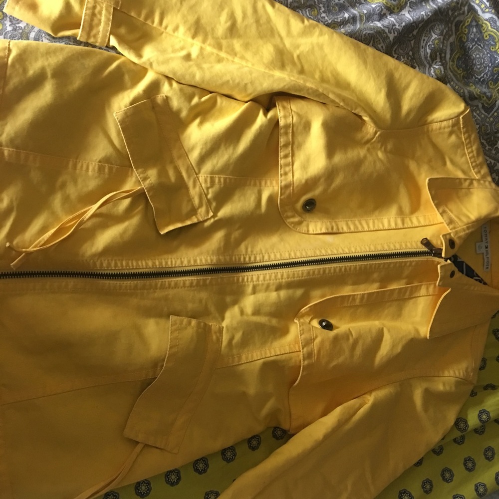 Tommy hilfiger lightweight coat