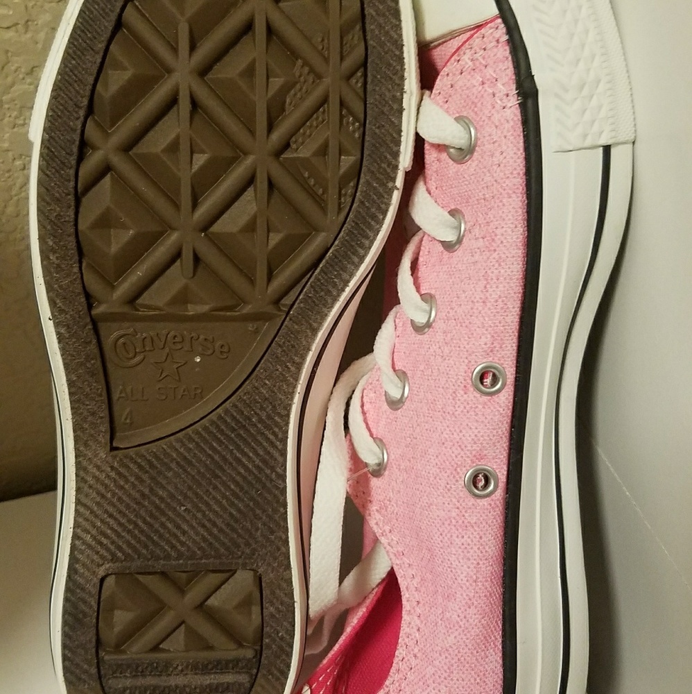 SOLD** Brand New Pink Converse!