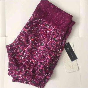 NWT Lululemon Speed Track Short