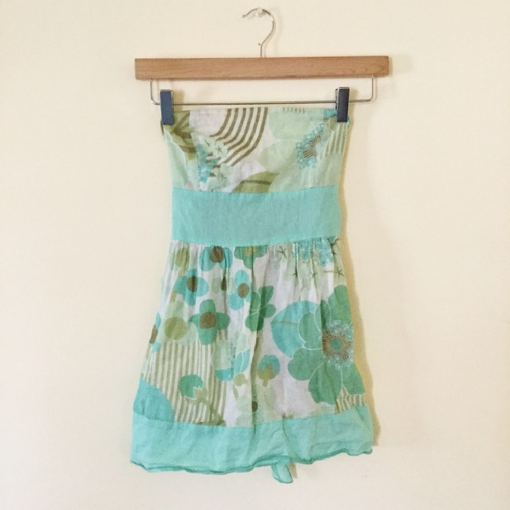 Floral, lightweight tube top (ties @ back)