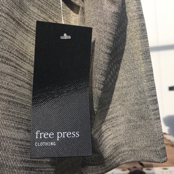 Cold Shoulder Metallic Blouse XS - Picture 4 of 4