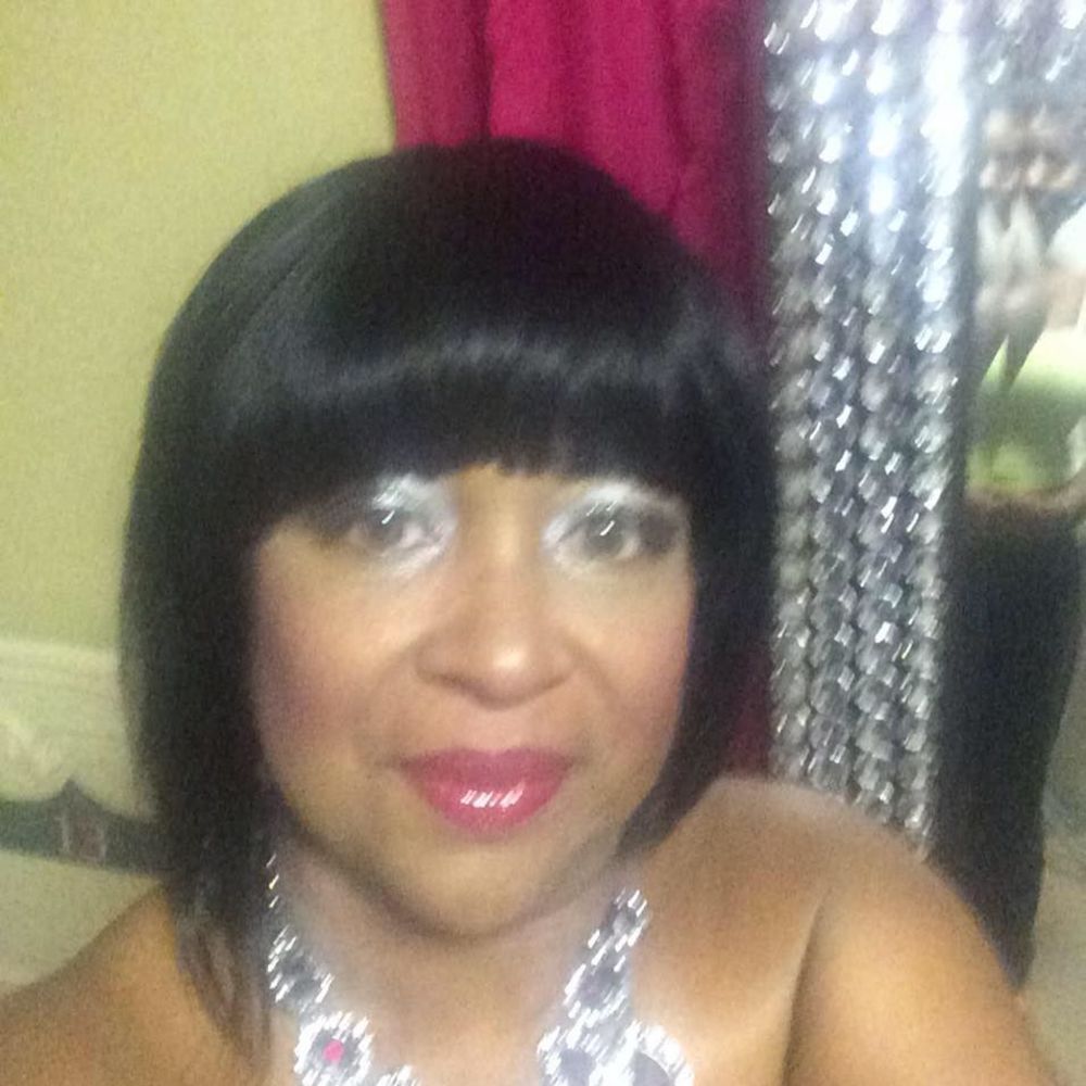 Meet your Posher, Shirley