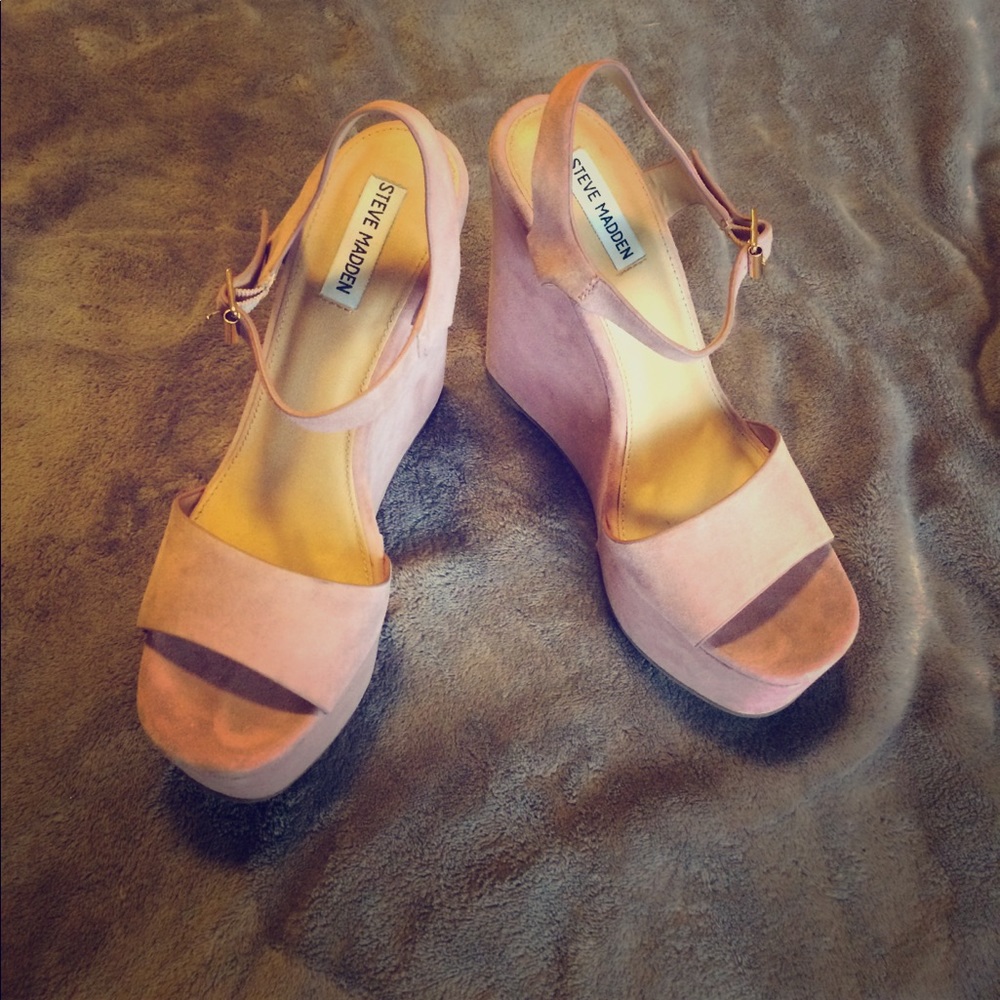 Never before worn, 6", Steven Madden Wedges!