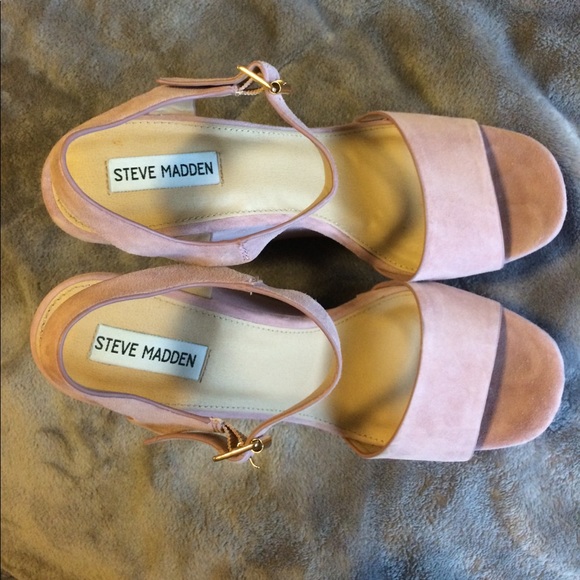 Never before worn, 6", Steven Madden Wedges! - Picture 3 of 3