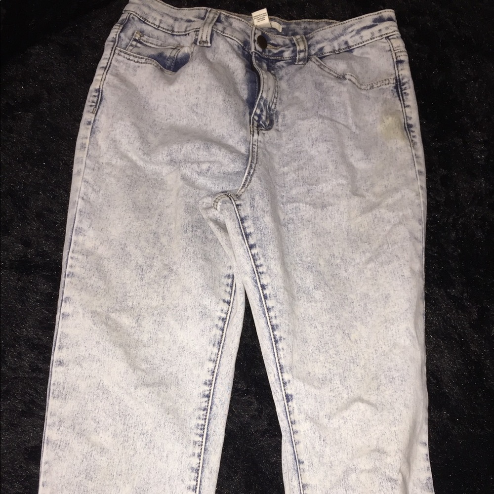 Light jeans