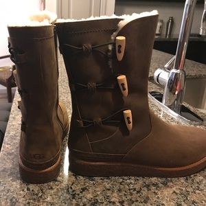 UGG water proof button boots