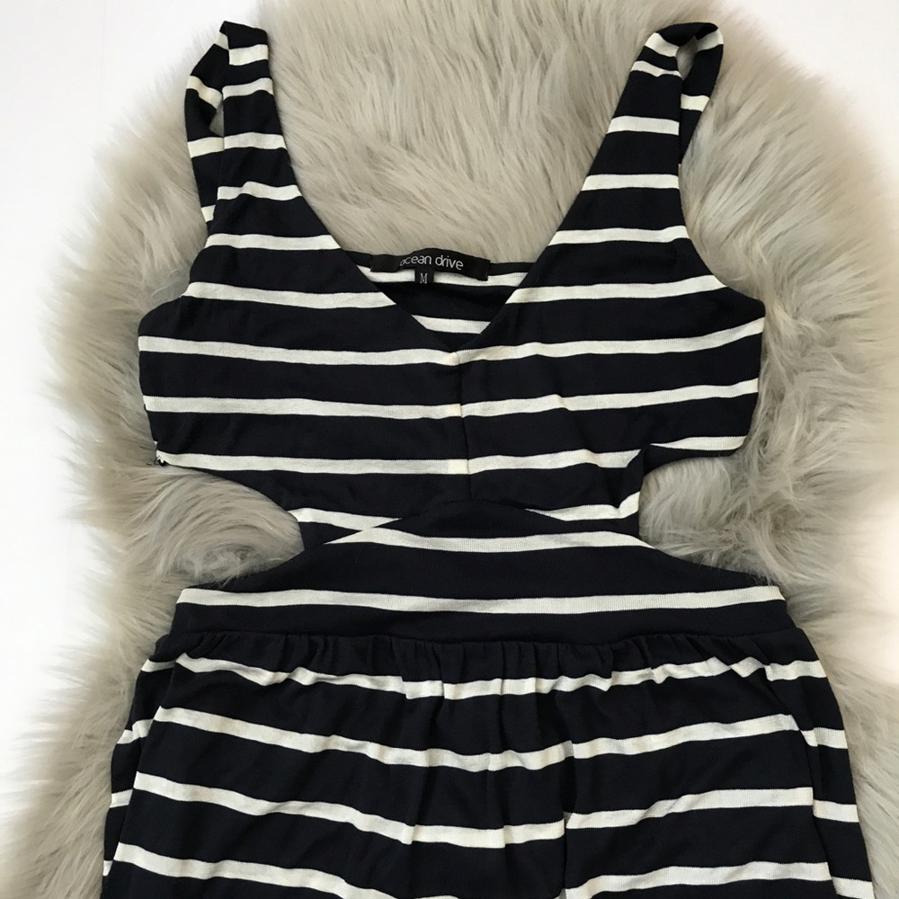 Ocean Drive Striped Back Cutout Dress NWOT - Picture 3 of 7