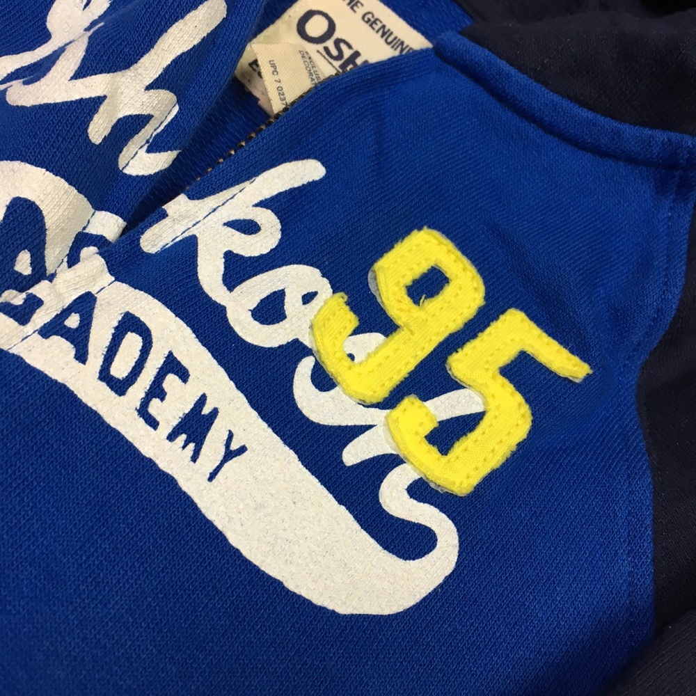 OshKosh B'gosh Zip Up Hoodie. - Picture 3 of 4