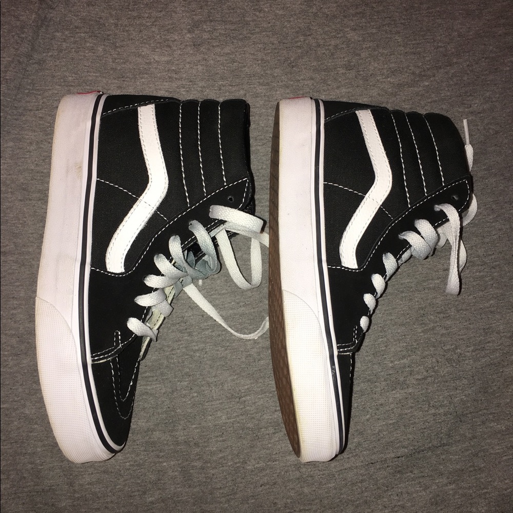 Classic High Top Vans 🖤