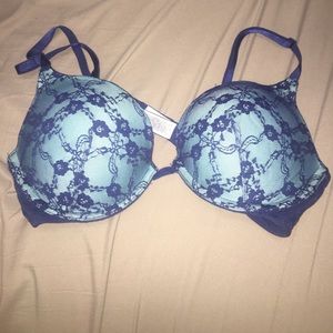 Vs bra