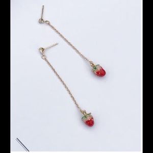 Mini strawberries ear drops