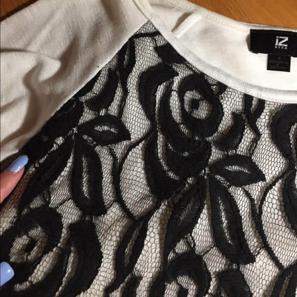 Lace quarter-sleeve top - Picture 4 of 4