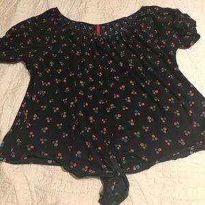 You TIE Knots around me Top! Plus size 3x