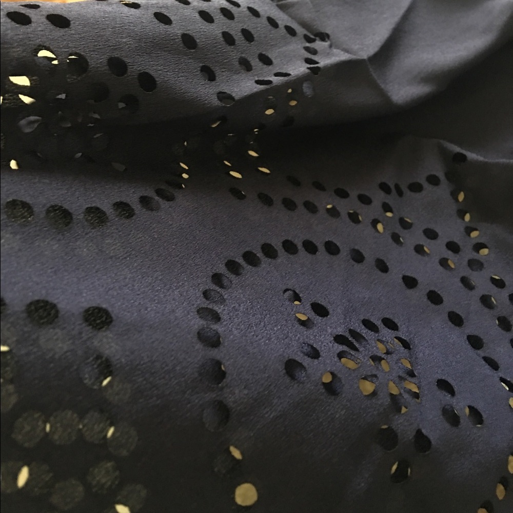 ✨Navy Off The Shoulder Eyelet Style Top✨ - Picture 6 of 7