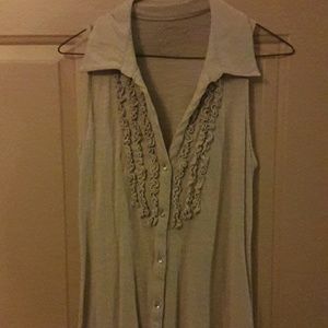 Sleeveless blouse