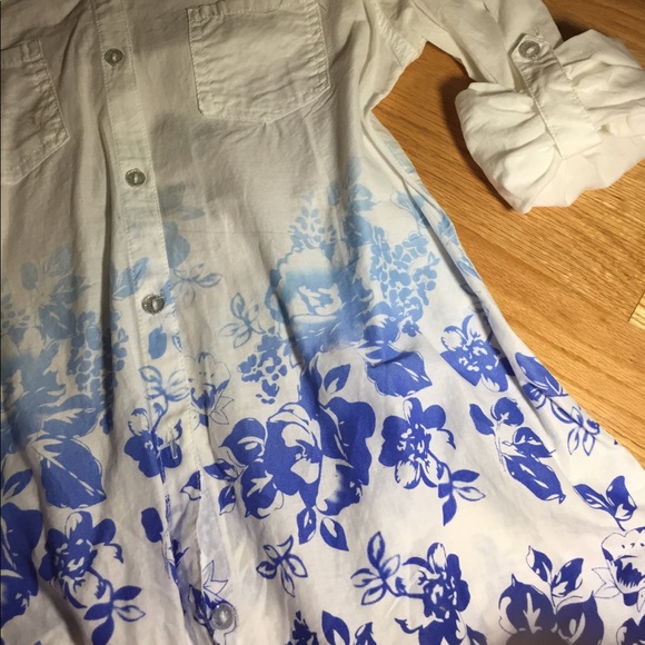 Blue ombré button down - Picture 2 of 5