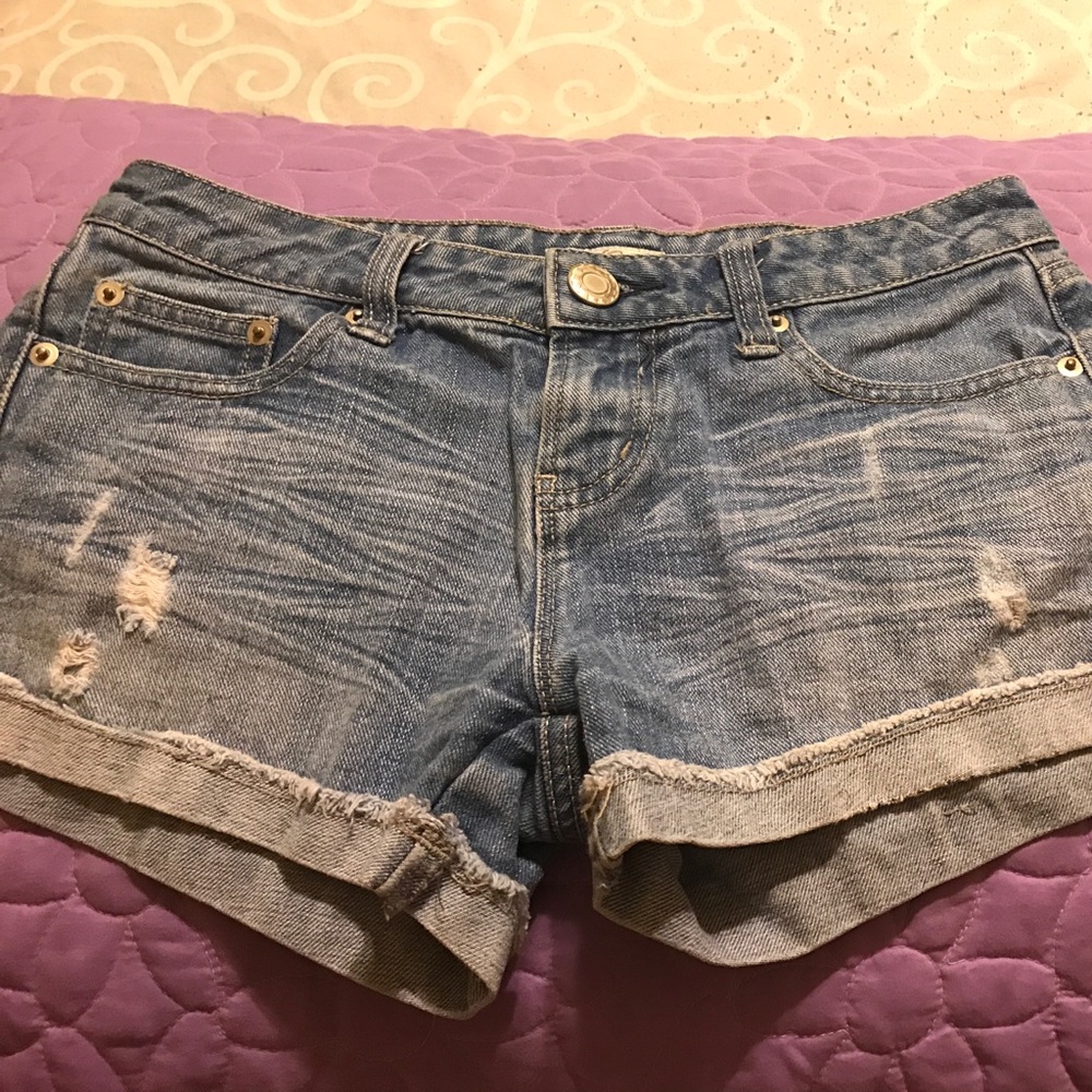 Light Wash Denim Shorts - Size 3