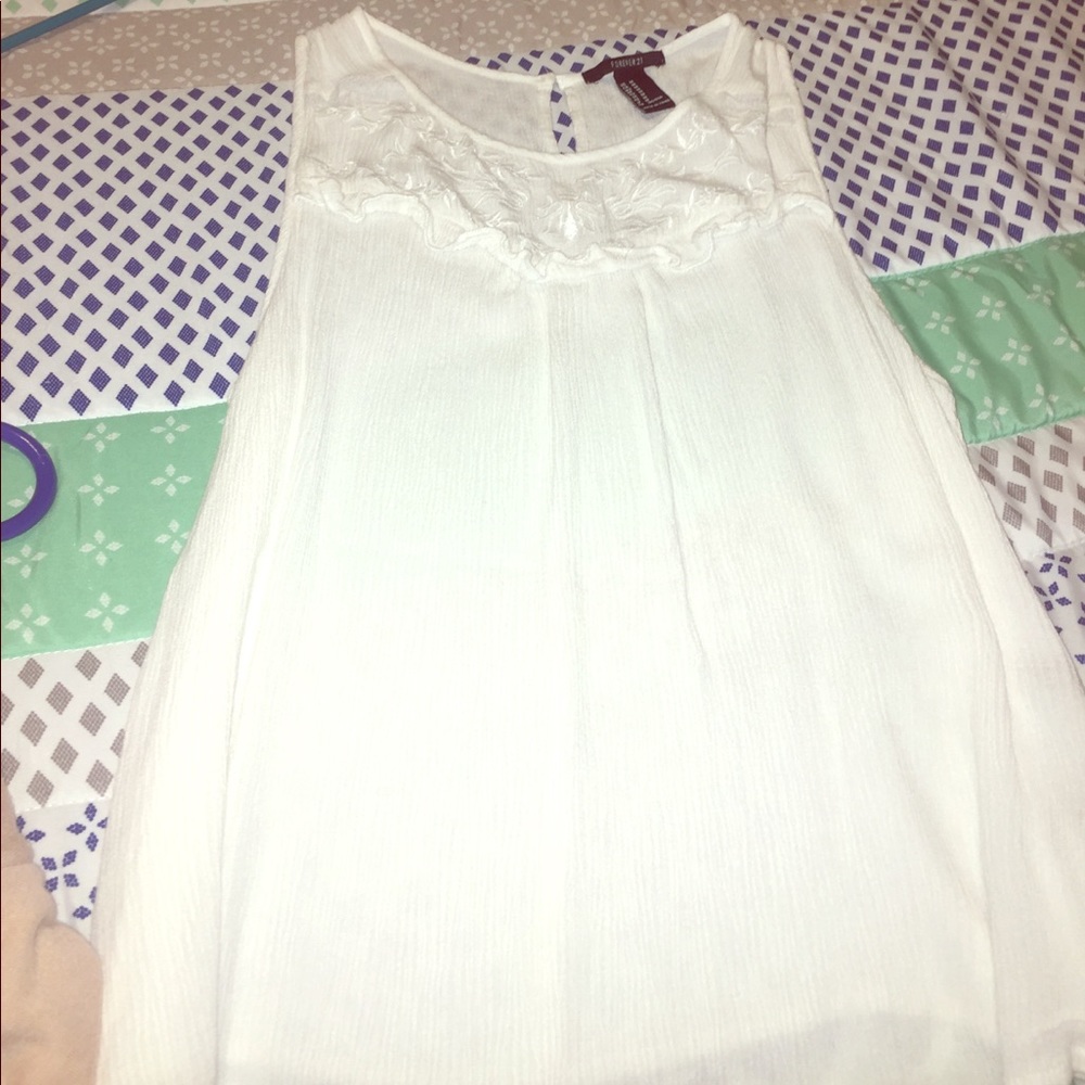 White blouse☁️