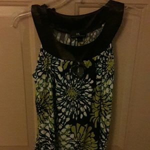Sleeveless blouse