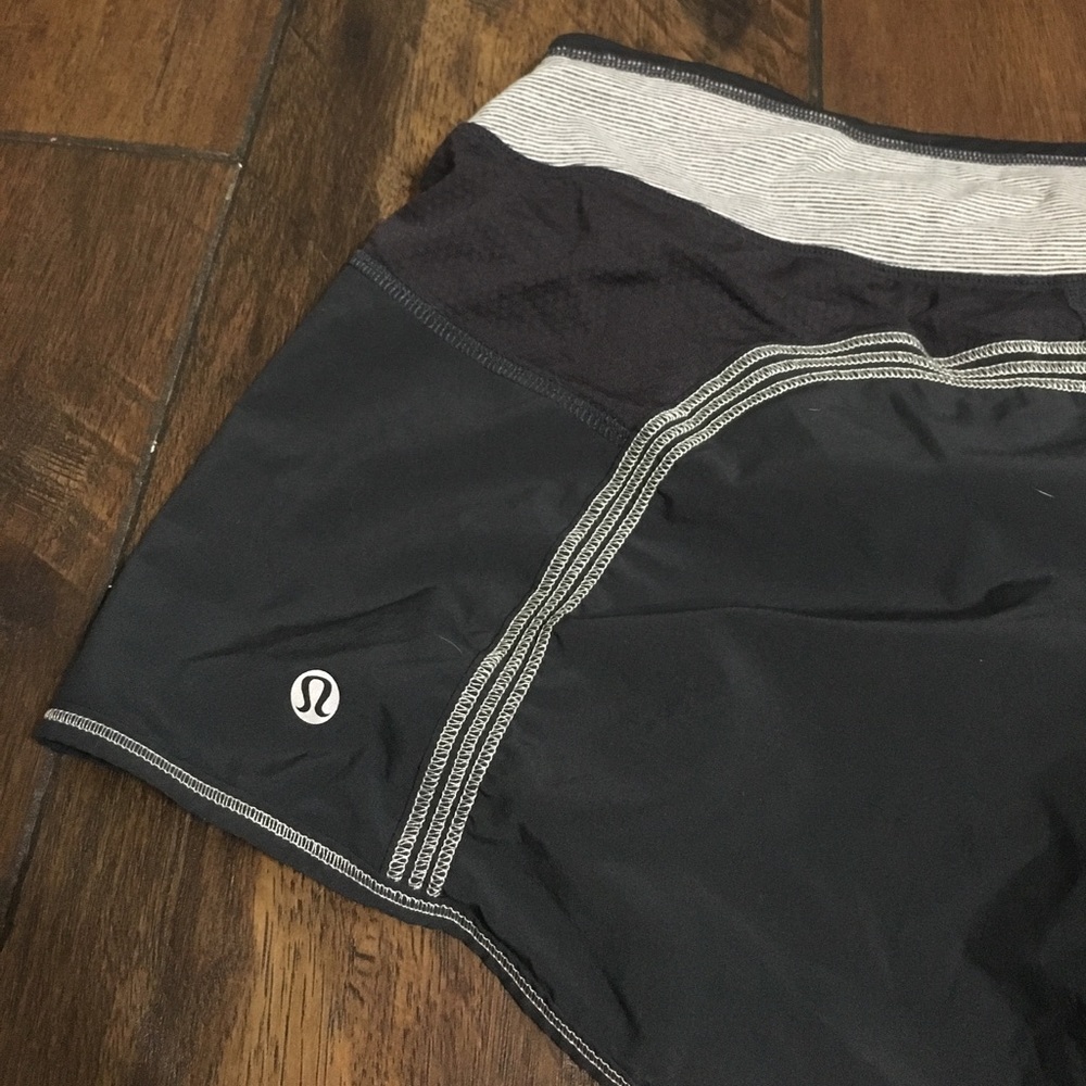 Lululemon shorts size 4 grey shorts!