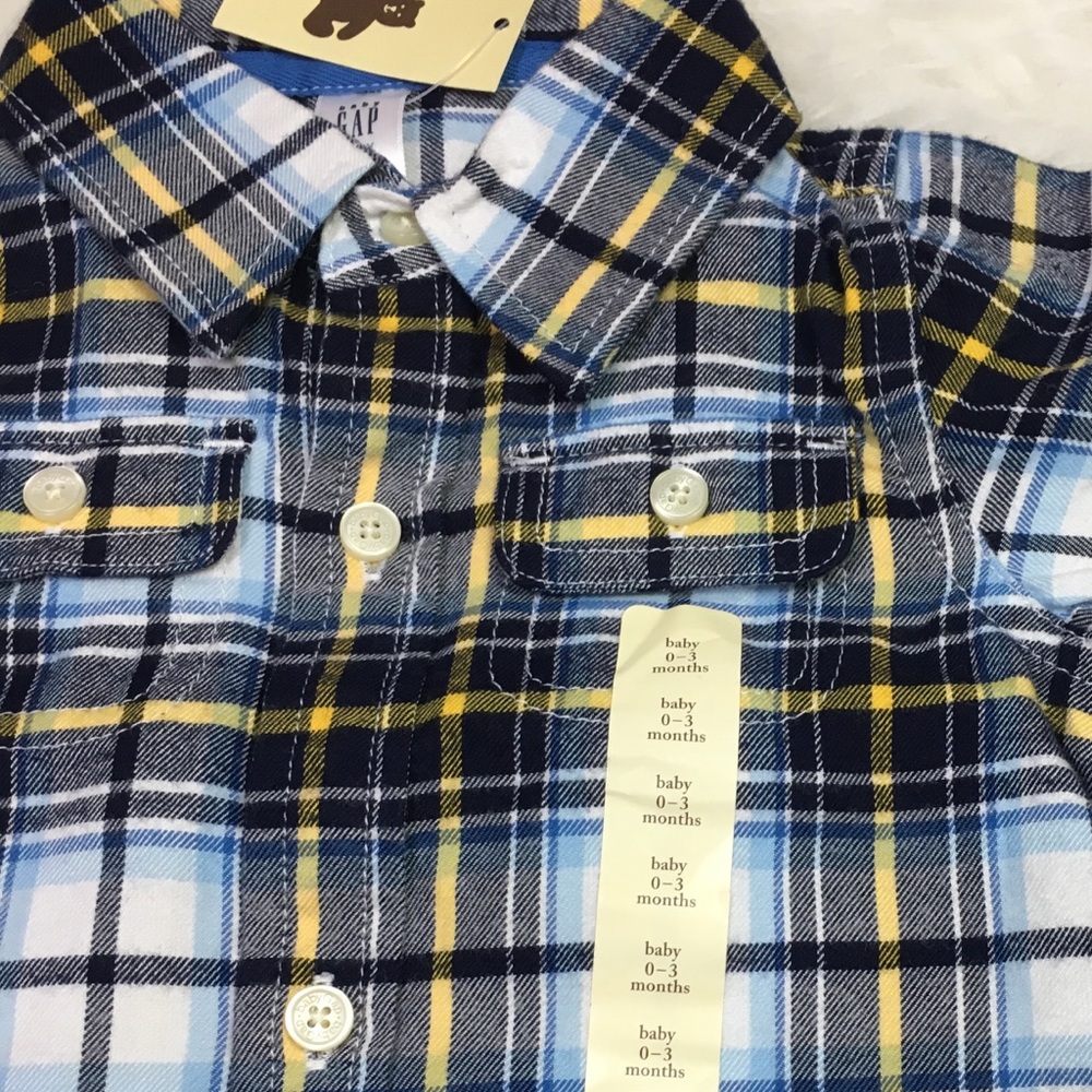 Baby GAP Button Up Flannel. - Picture 2 of 4