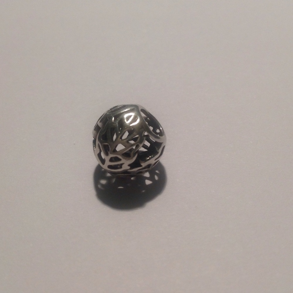 Leaves PANDORA Charm