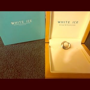 White gold and diamond circle charm. NIB