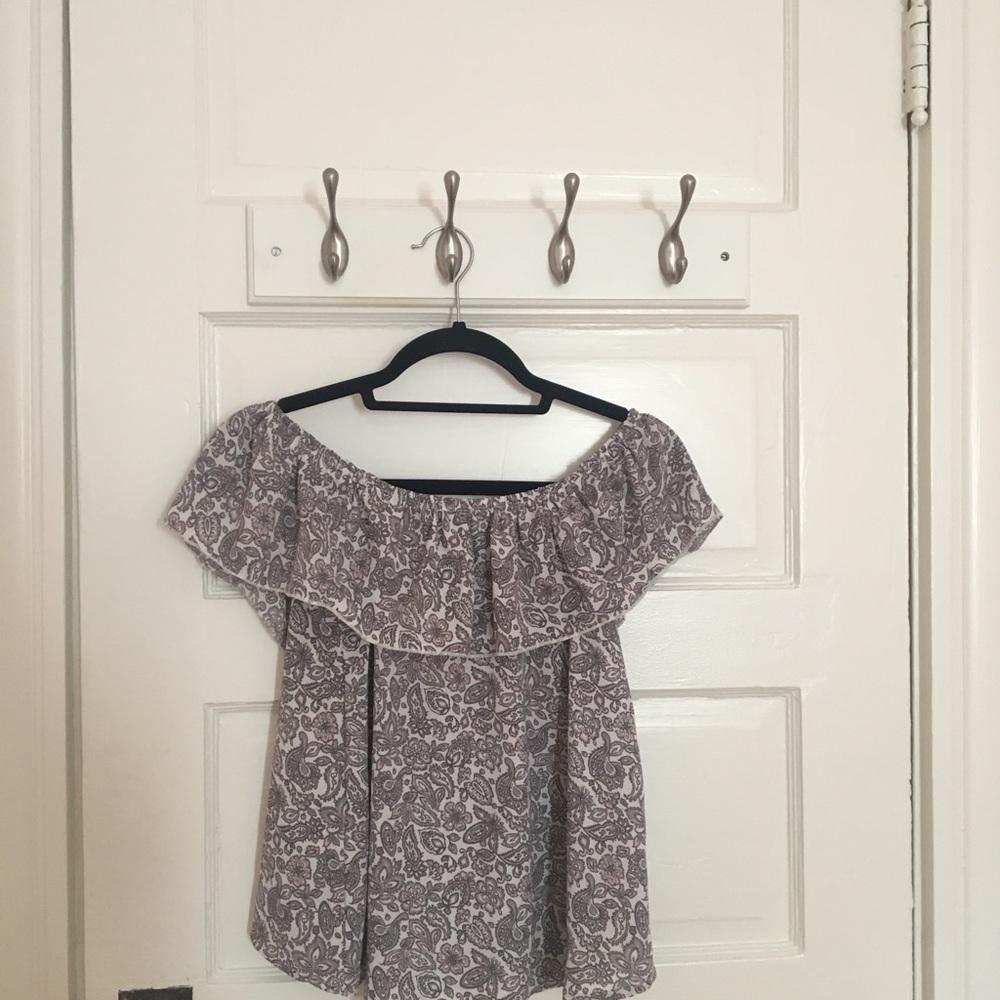Paisley print Off the shoulder top
