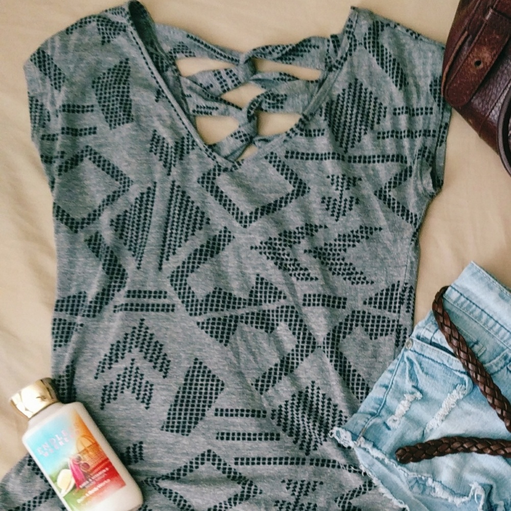 Geometric print tee with criss cross back!