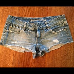 Light American Eagle Shorts