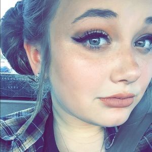 Meet your Posher, Rhealeigh