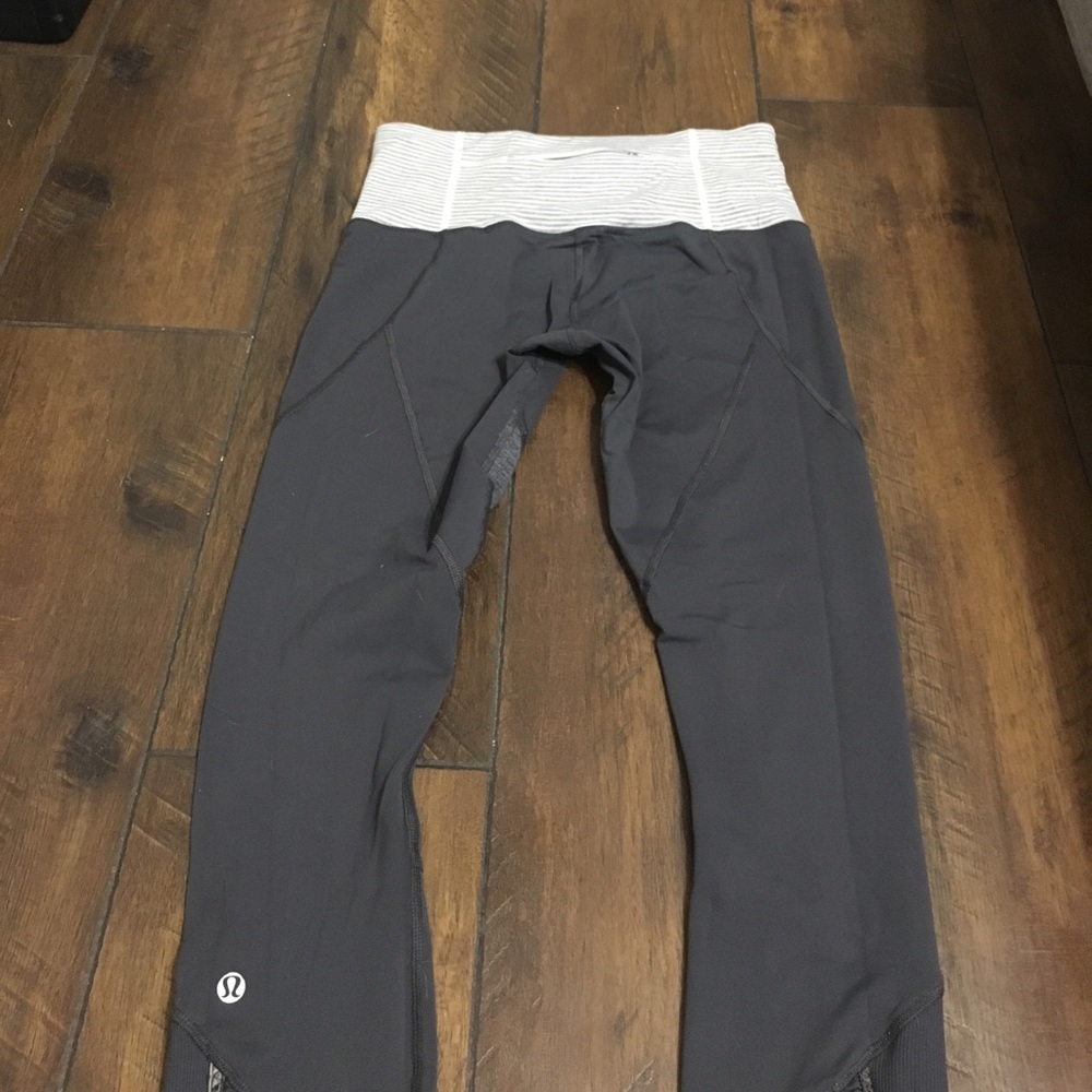Lululemon running tights with ruffle detail