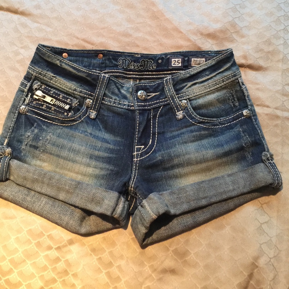 Miss Me jean shorts
