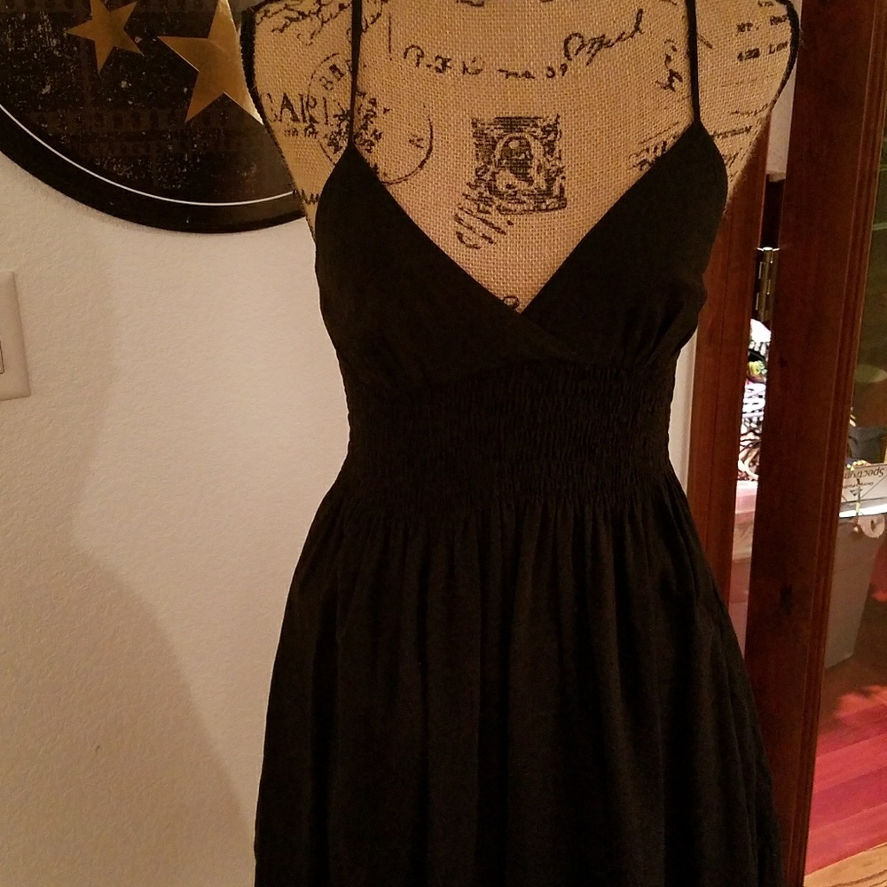 Very cute cotton little black dress