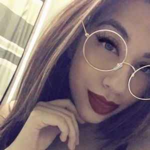 Meet your Posher, Lanissa