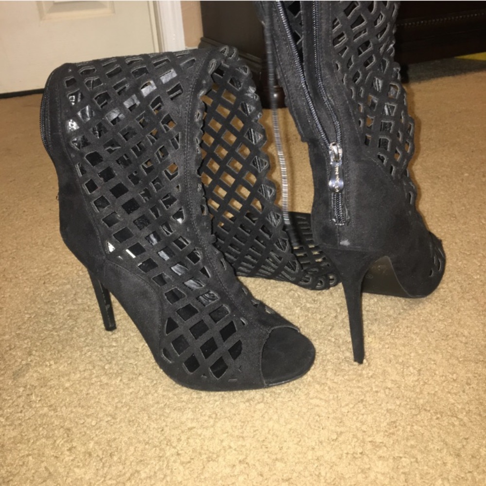 LOLASHOETIQUE Black over the knee high used boots