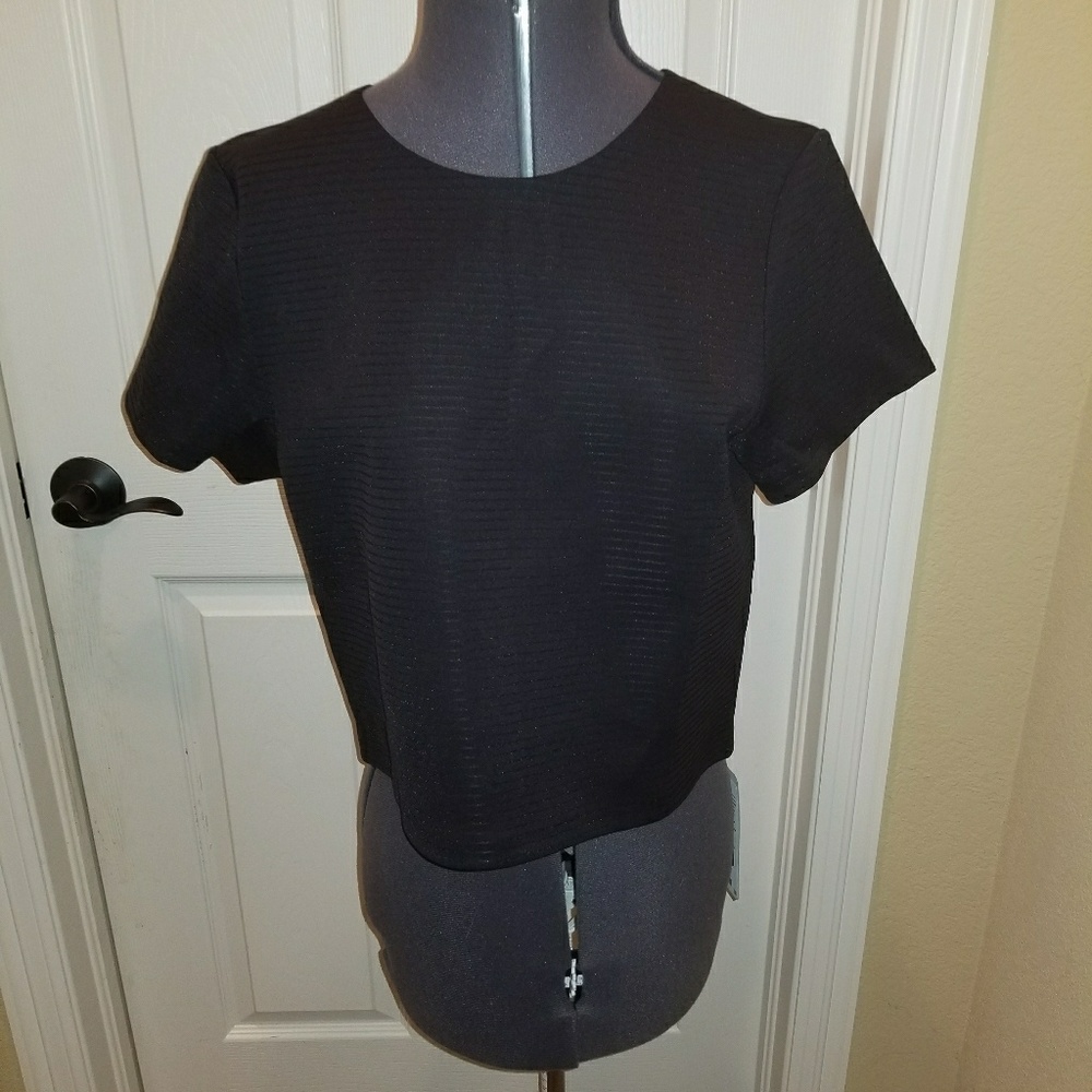 Lululemon Shaped SS top Sz 8