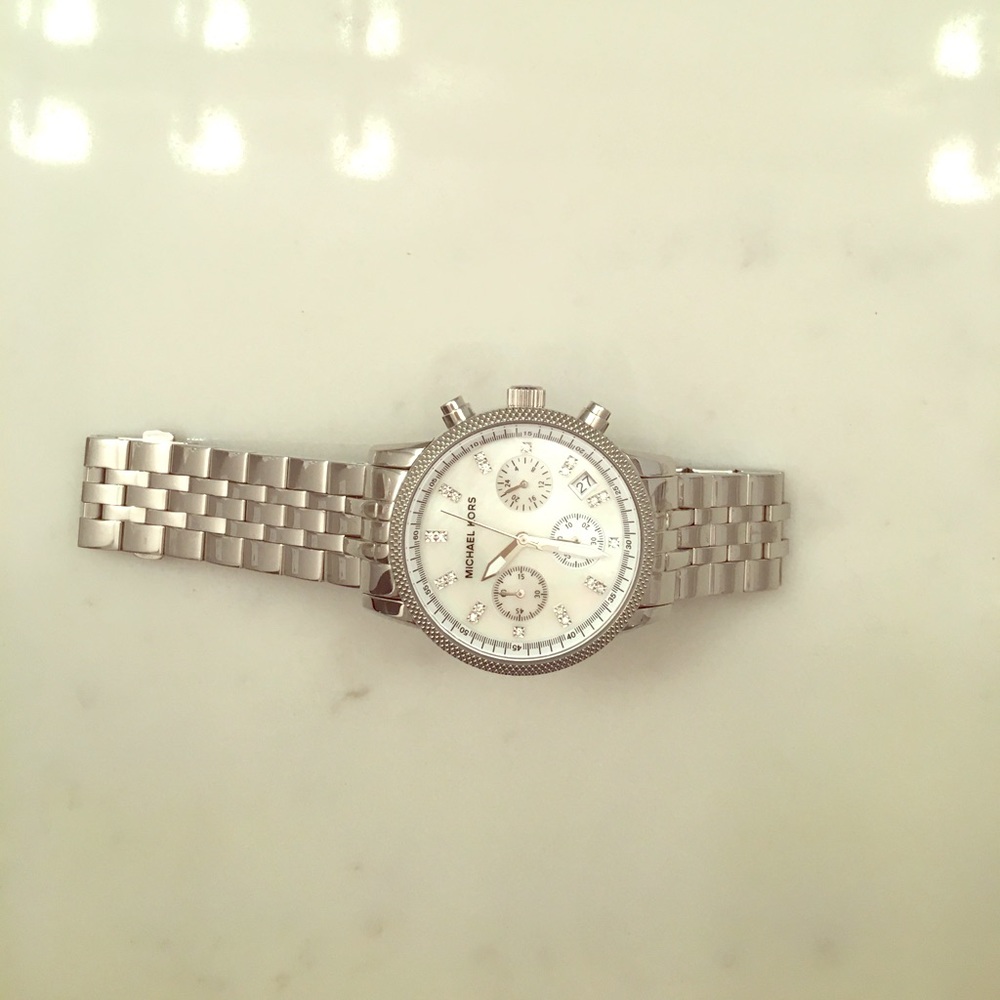 Brand new Michael kors watch, silver, authentic
