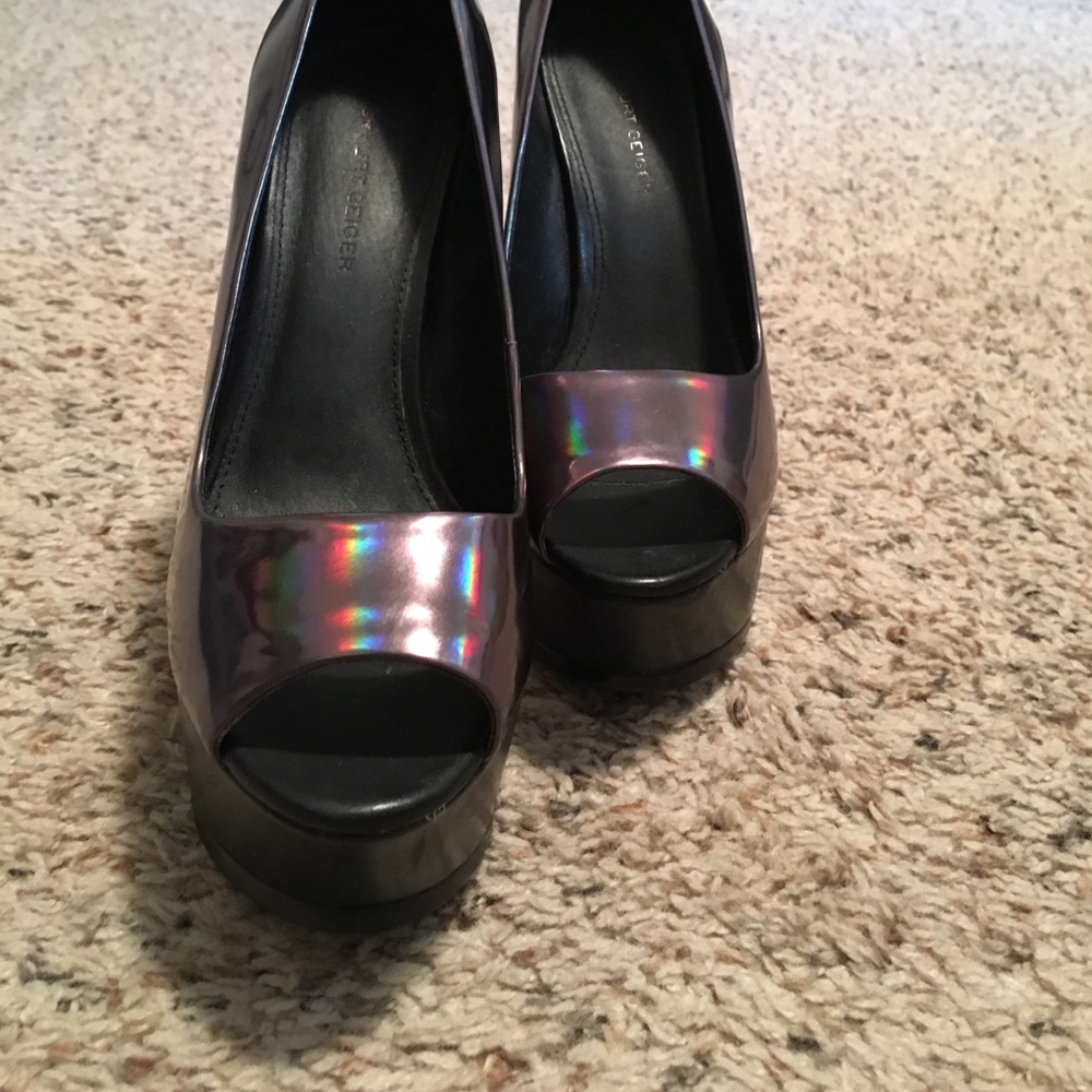 KG Kurt Geiger size 38 (US 7)